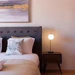 Riverviews | Monte Dos Judeus Apartment Porto