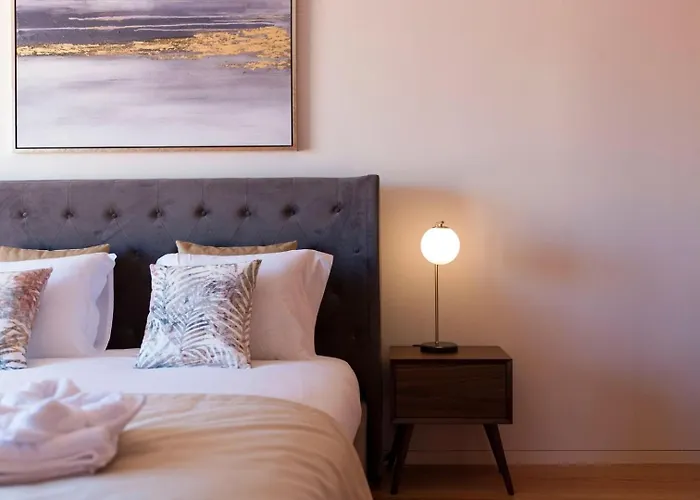 Riverviews | Monte Dos Judeus Apartment Porto