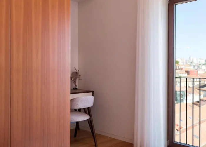 Riverviews | Monte Dos Judeus Apartment