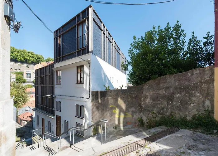 Riverviews | Monte Dos Judeus Apartment Porto
